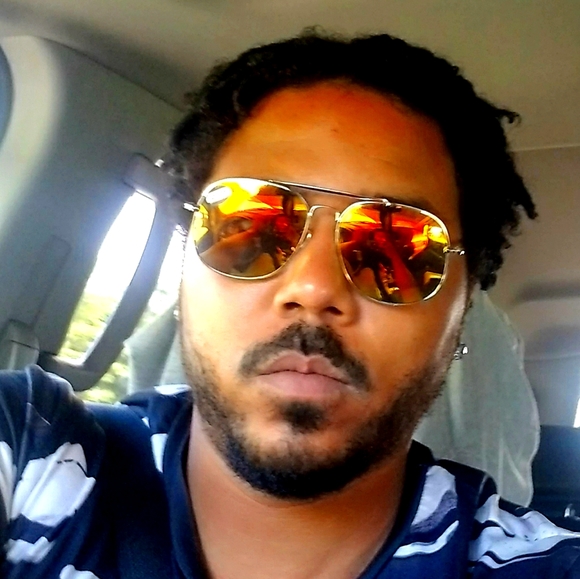 Meet your Posher, James - Picture 1 of 1